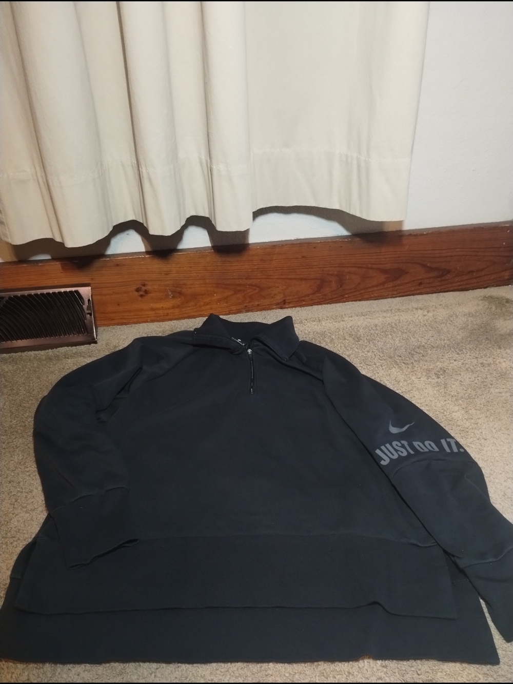 Nike Black Quarter-Zip Sweatshirt with 'Just Do It' Sleeve Women's Sz Medium